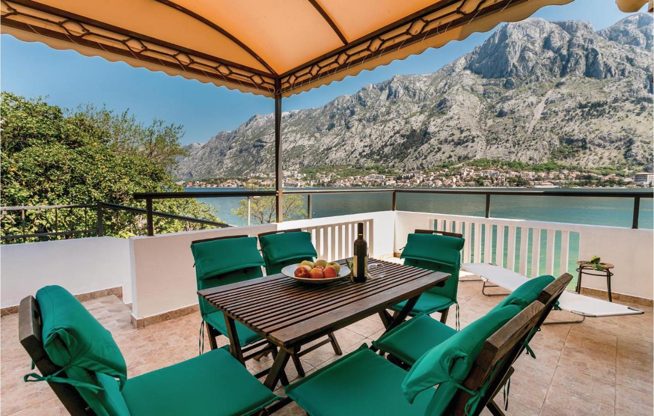 Lovely Home In Kotor With Wifi Eksteriør billede